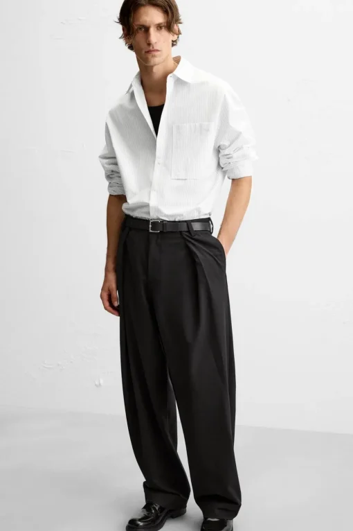 PANTALÓN OVERSIZE FIT PLIEGUES