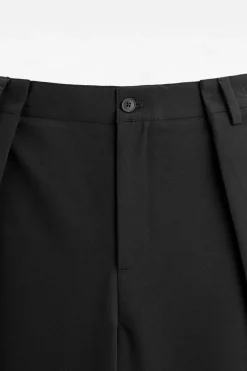 PANTALÓN OVERSIZE FIT PLIEGUES