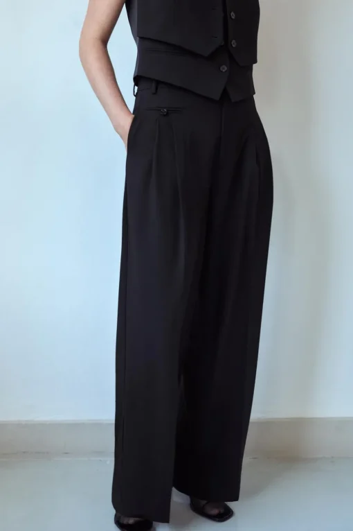 PANTALÓN PINZAS BOLSILLOS