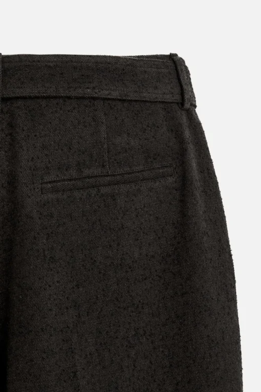 PANTALÓN PLIEGUES CINTURÓN X NANUSHKA