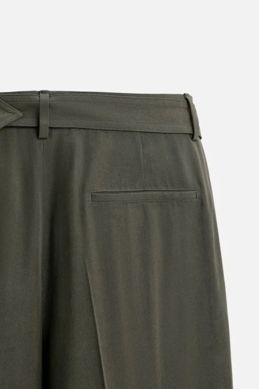 PANTALÓN PLIEGUES CINTURÓN X NANUSHKA