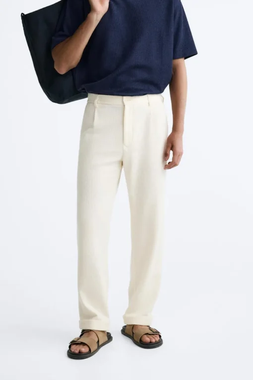 PANTALÓN PLIEGUES ESTRUCTURA