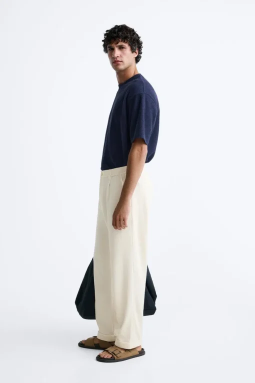 PANTALÓN PLIEGUES ESTRUCTURA