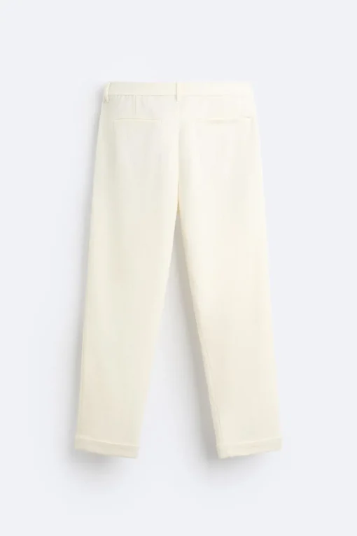 PANTALÓN PLIEGUES ESTRUCTURA