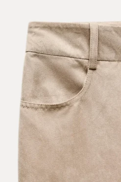 PANTALÓN RECTO EFECTO ANTE