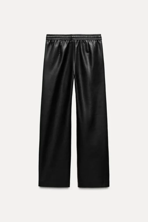 PANTALÓN RECTO EFECTO PIEL