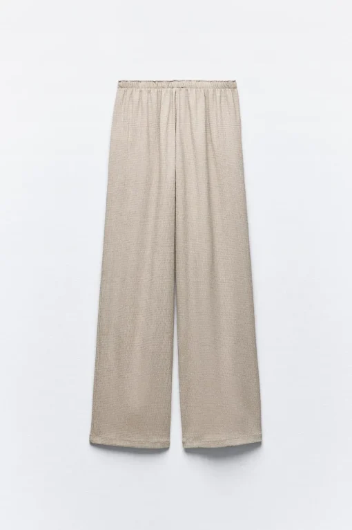 PANTALÓN RECTO TEXTURA