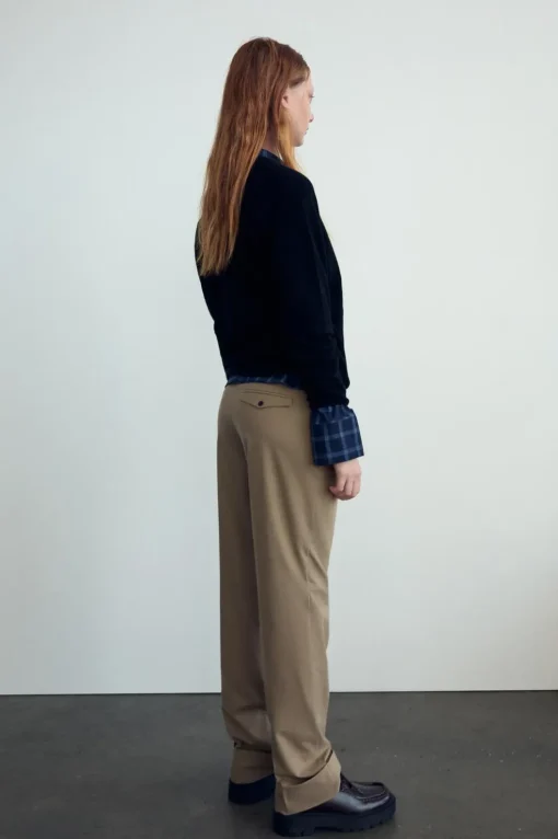 PANTALÓN RECTO VUELTA