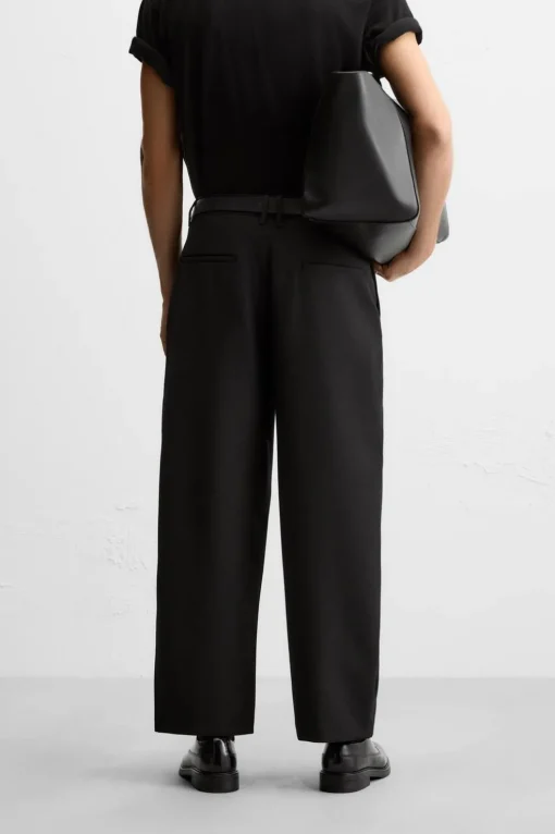 PANTALÓN RELAXED FIT PLIEGUES