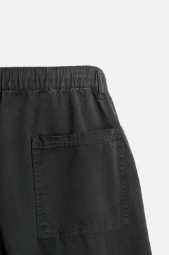 PANTALÓN RELAXED FIT PLIEGUES