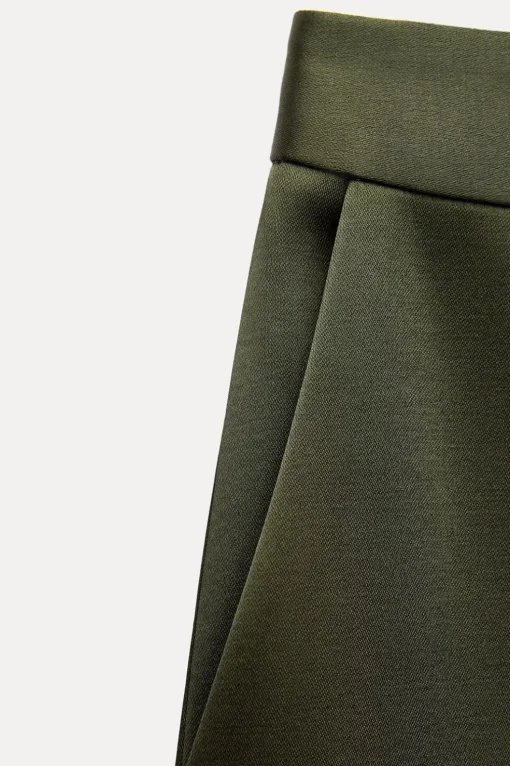 PANTALÓN SATINADO TIRO ALTO