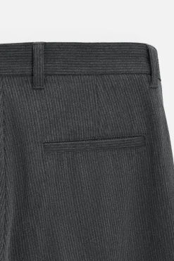 PANTALÓN STRAIGHT FIT RAYAS