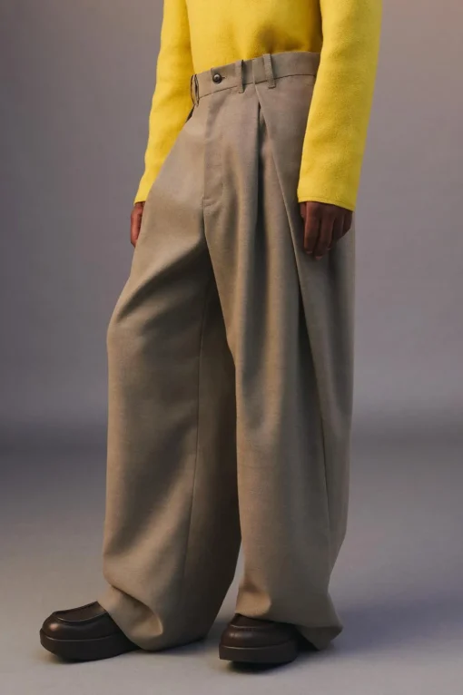 PANTALÓN WIDE FIT PLIEGUES LIMITED EDITION