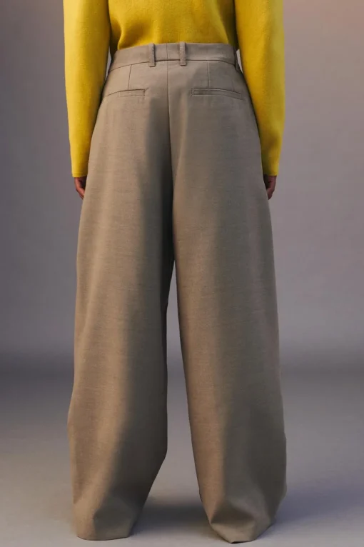 PANTALÓN WIDE FIT PLIEGUES LIMITED EDITION