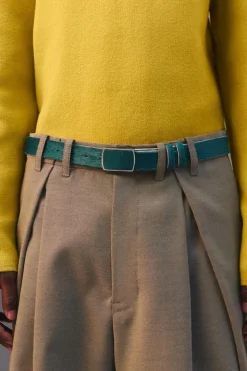 PANTALÓN WIDE FIT PLIEGUES LIMITED EDITION