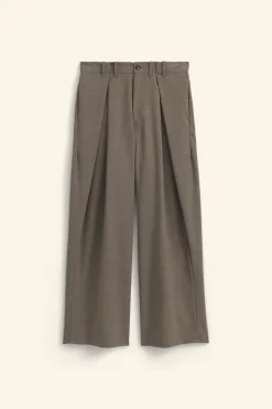 PANTALÓN WIDE FIT PLIEGUES LIMITED EDITION