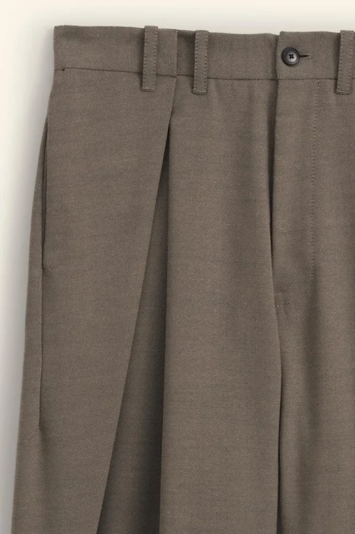 PANTALÓN WIDE FIT PLIEGUES LIMITED EDITION