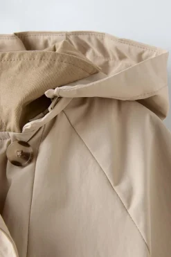 PARKA CORTA CAPUCHA WATER REPELLENT