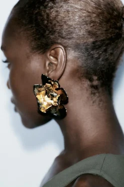PENDIENTES FLOR ESMALTADA