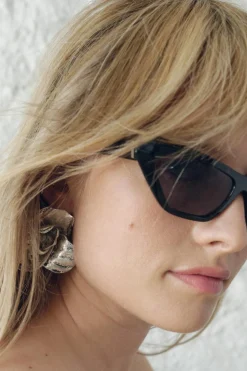 PENDIENTES FLOR LABRADA