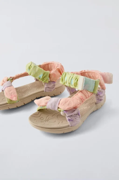 SANDALIA ESTAMPADA