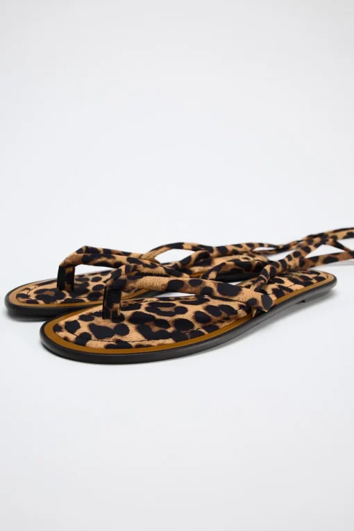 SANDALIA PLANA ESTAMPADO ANIMAL