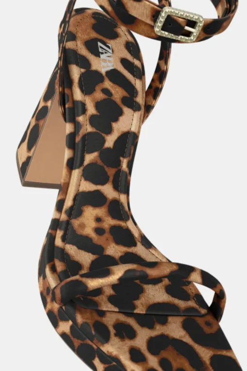 SANDALIA PLATAFORMA ESTAMPADO ANIMAL