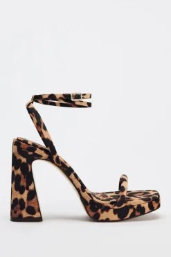 SANDALIA PLATAFORMA ESTAMPADO ANIMAL