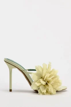 SANDALIA TACÓN MAXI FLOR