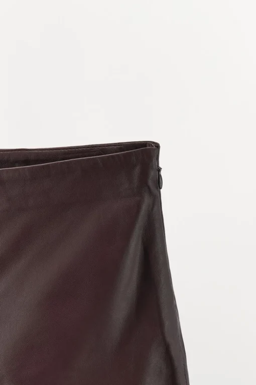 SHORTS 100% PIEL