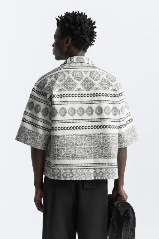 SOBRECAMISA JACQUARD GEOMÉTRICO