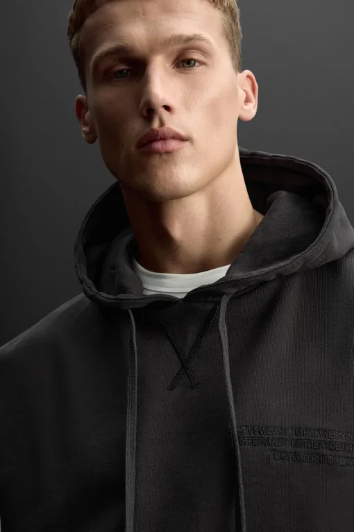 SUDADERA CAPUCHA BORDADO