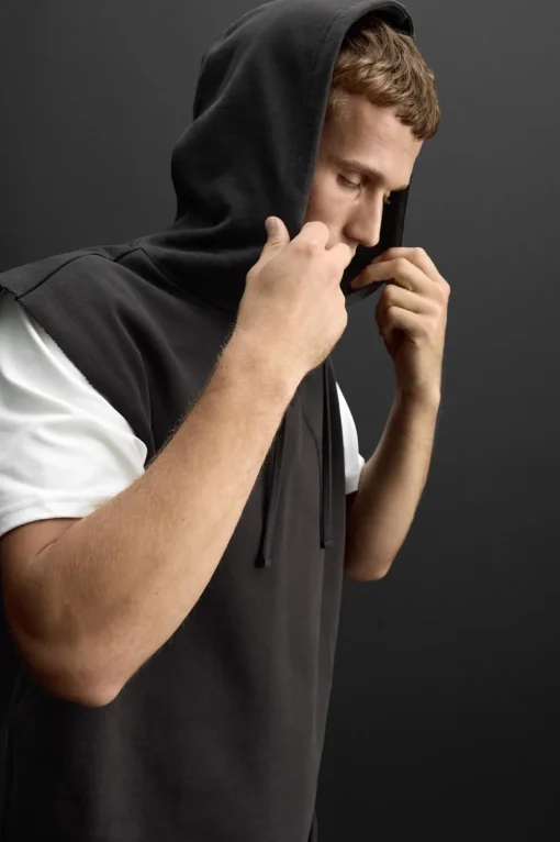 SUDADERA CAPUCHA BORDADO