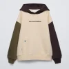 SUDADERA CAPUCHA TEXTO RELIEVE