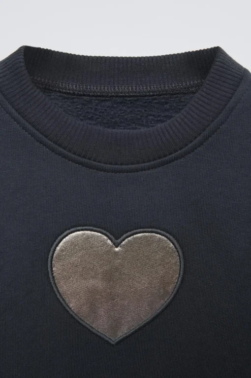 SUDADERA CORAZONES BRILLO