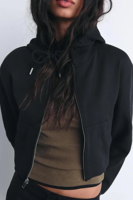 SUDADERA CROP INTERLOCK