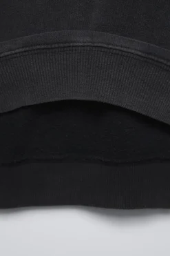 SUDADERA EFECTO LAVADO ESTAMPADA