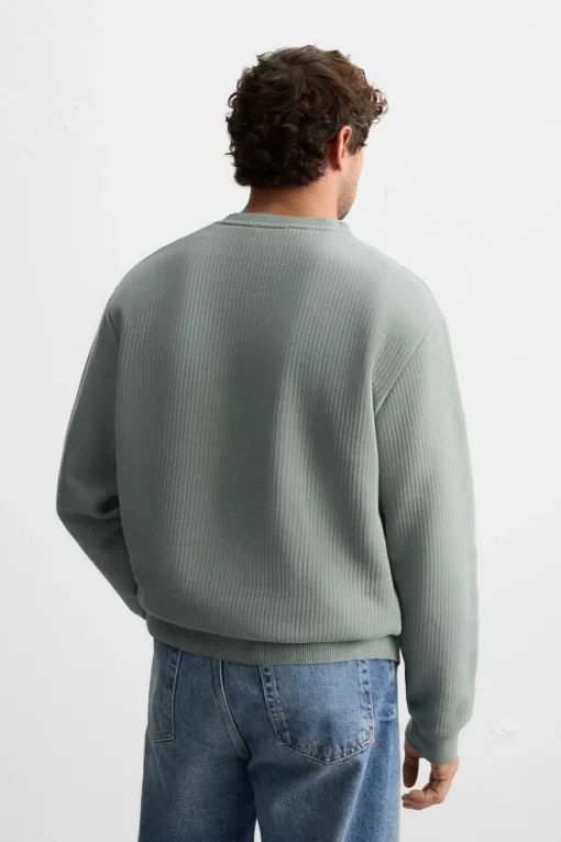 SUDADERA ESTRUCTURA ACOLCHADA