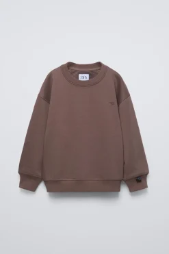 SUDADERA LISA BORDADO
