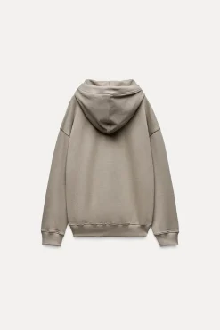 SUDADERA OVERSIZE ETIQUETA