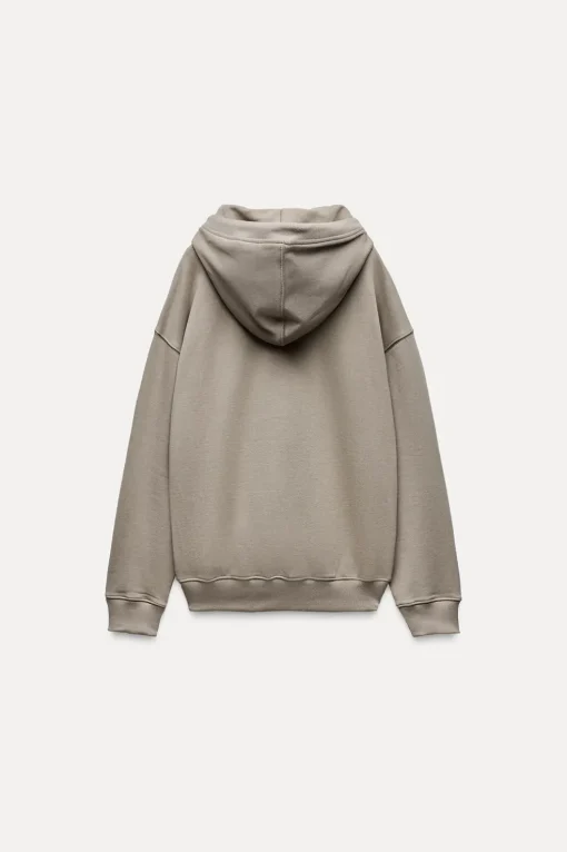 SUDADERA OVERSIZE ETIQUETA