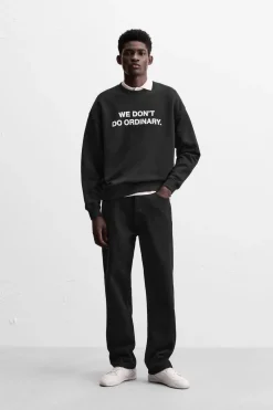 SUDADERA TEXTO ESTAMPADO