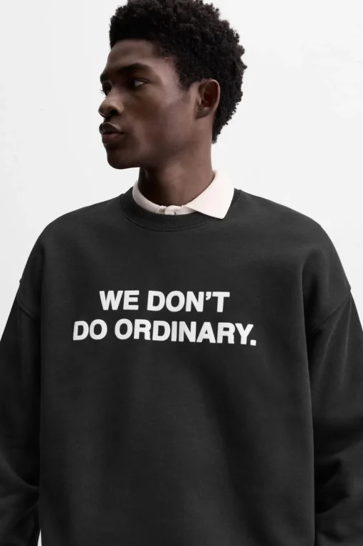 SUDADERA TEXTO ESTAMPADO
