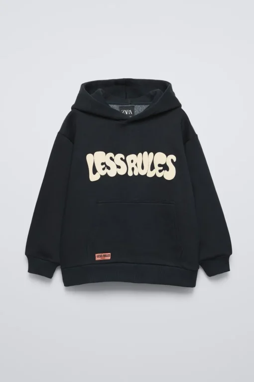 SUDADERA TEXTO RELIEVE