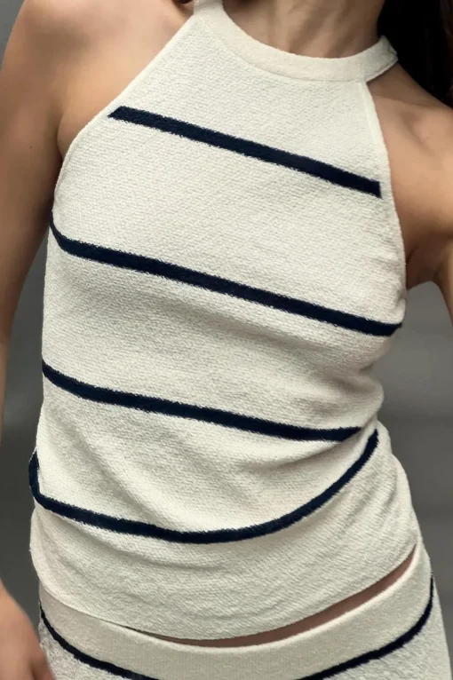 TOP HALTER PUNTO CORTADO