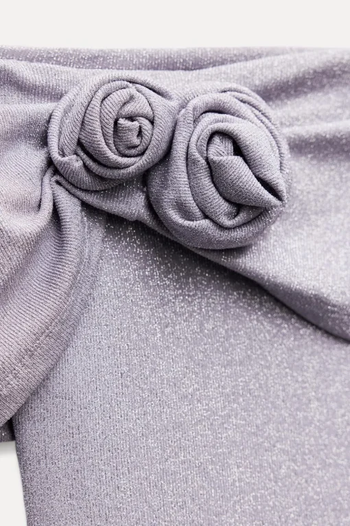 TOP HILO METALIZADO FLORES RELIEVE