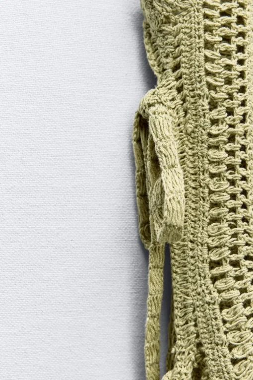 TOP PUNTO CROCHET LAZOS LATERALES