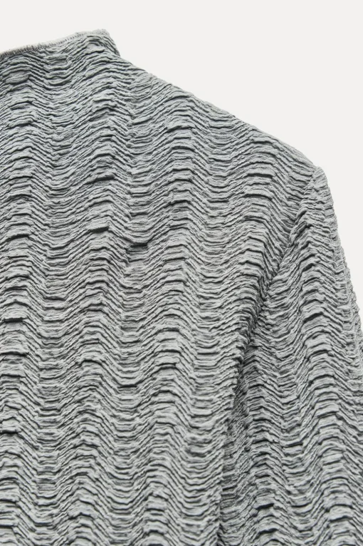 TOP TEXTURA ASIMÉTRICA