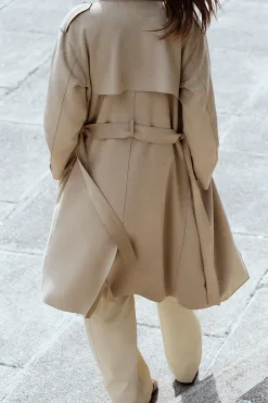 TRENCH EFECTO ANTE