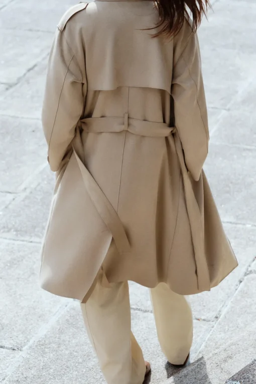 TRENCH EFECTO ANTE
